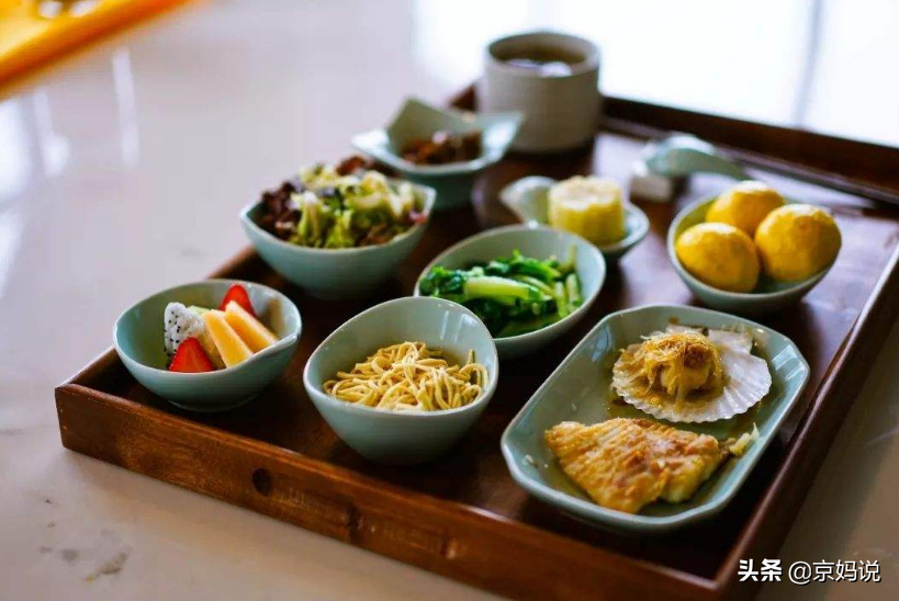 月子里產(chǎn)婦吃什么好？每周的飲食標(biāo)準(zhǔn)，即將坐月子的收藏學(xué)習(xí)！